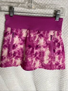 Freely Active Raspberry Marbled Skort with Zipper Pockets
